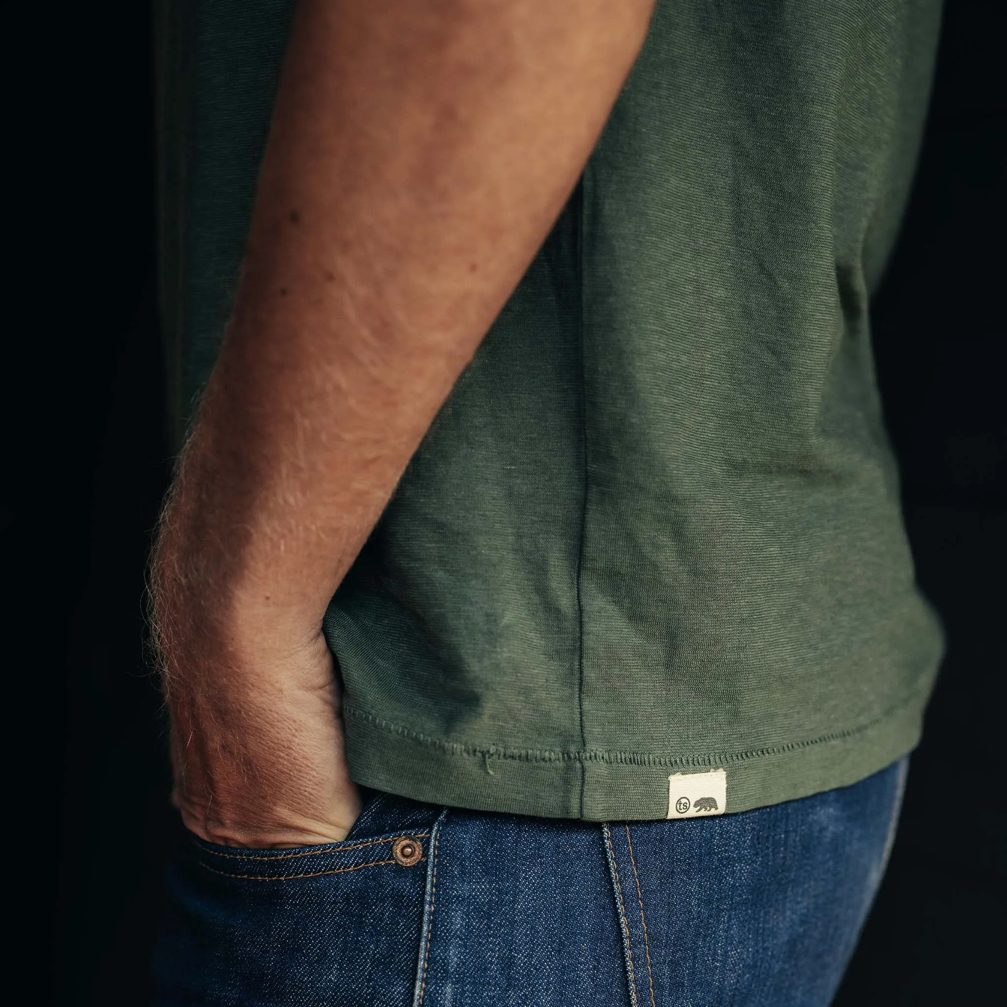 The Cotton Hemp Tee in Pine